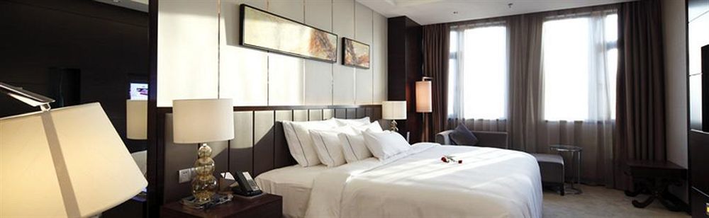 Riviera Hotel Ningbo Eksteriør bilde